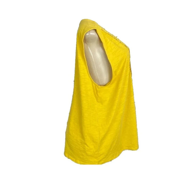 Grace Elements + XXL Bumble Bee Yellow Applique Detail Split Neck Sleeveless Tee - Picture 3 of 6